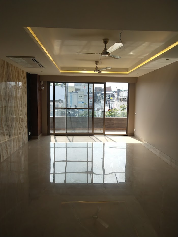Builder floor Available for Sale in New Friends Colony